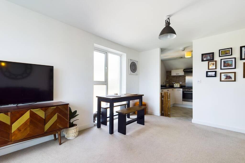 Apartamento Chic Centre With Allocated Parking Swansea